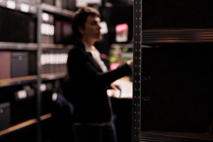 Аудиовизуальные, научно-технические и экономические архивы