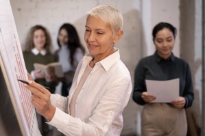 Руководство этнокультурным центром. Преподаватель