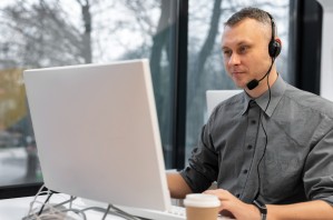 Оператор технической поддержки