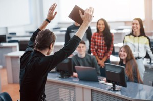 Политическое образование и гражданское просвещение