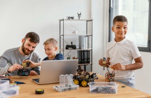 Компьютерное моделирование процессов и фундаментальные основы робототехники