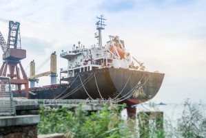 Судостроение
