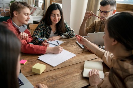 Организация работы с молодежью