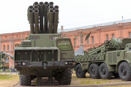 Стрелково-пушечное, артиллерийское и ракетное оружие