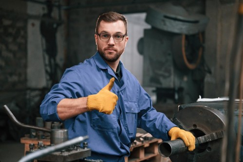 Слесарь-ремонтник