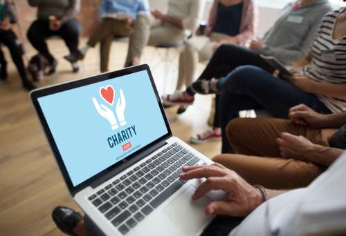 Модератор платформы персональных благотворительных программ