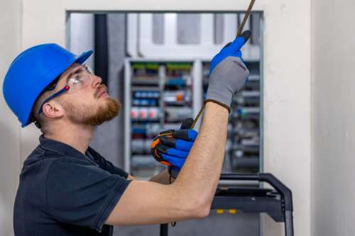 Электрослесарь по обслуживанию и ремонту оборудования
