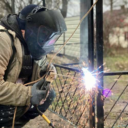 Сварщик на электронно-лучевых сварочных установках
