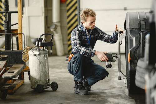 Машинист протекторного агрегата