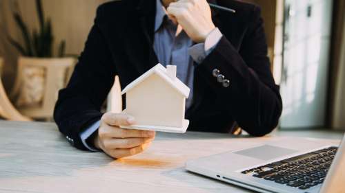Юрист по недвижимости