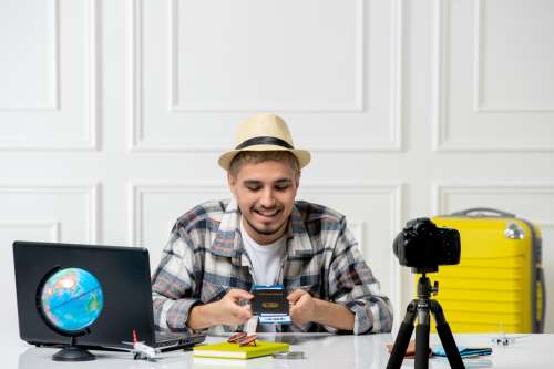 Режиссёр индивидуальных туров