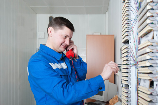 Профессия Электромонтер линейных сооружений телефонной связи и ...