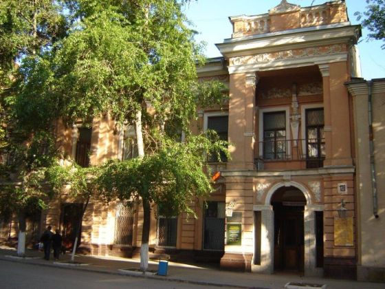 Ростовский колледж рекламы, сервиса и туризма "Сократ"