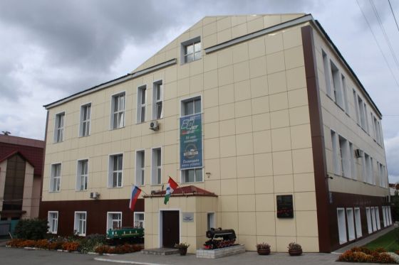 Менің құрбымның анасы менің мүшемді сорды (видео)