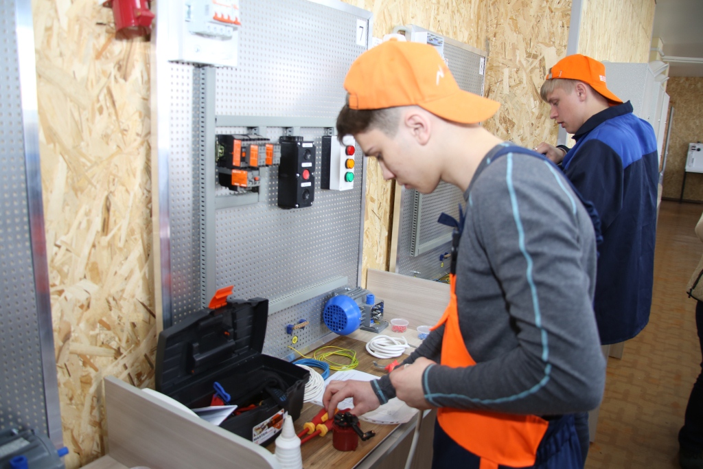 Профессии в пэмст прокопьевск. Прокопьевск поступивших пэмст. Прокопьевск поступивших пэмст. Прокопьевск поступивших пэмст. Горный колледж в прокопьевске.