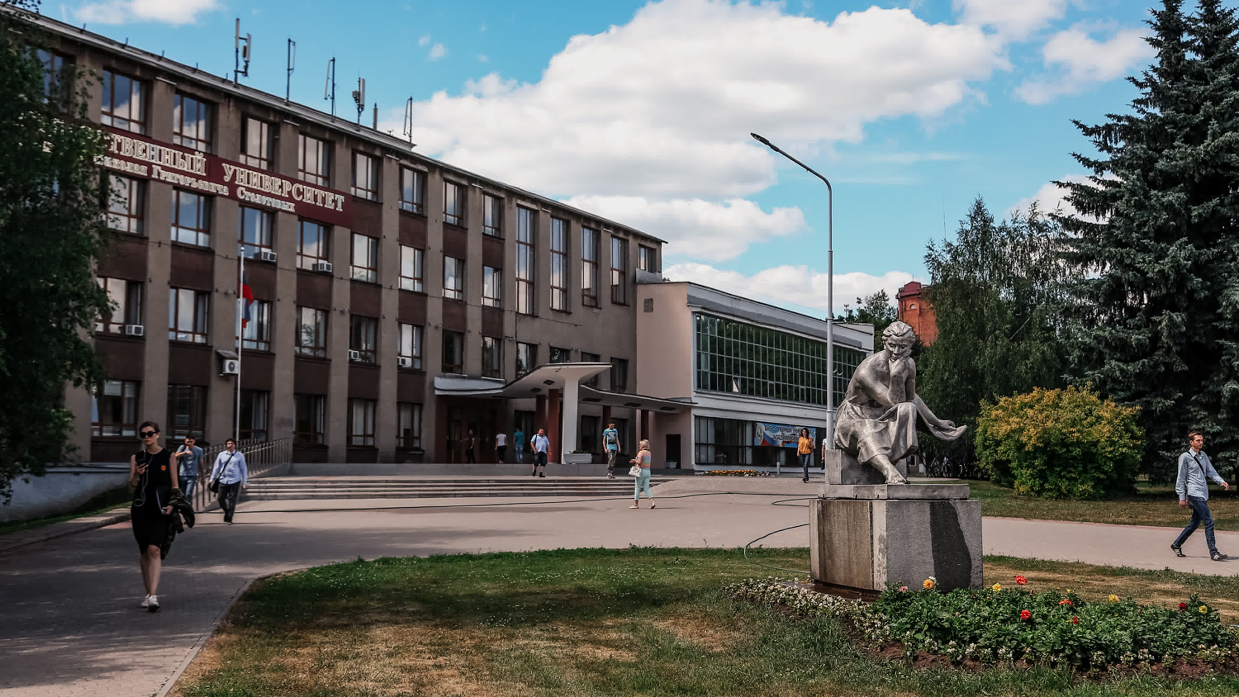 Специальности в Колледж ВлГУ (Колледж Владимирского государственного  университета): средний балл аттестата на бюджет и платное, стоимость  обучения, количество мест